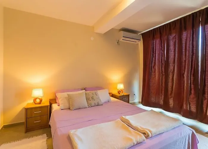Fresh & Spacious Studio