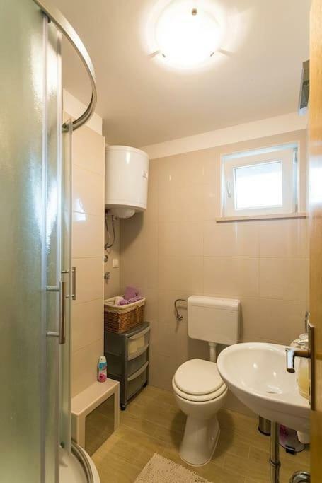 Apartma Fresh & Spacious *